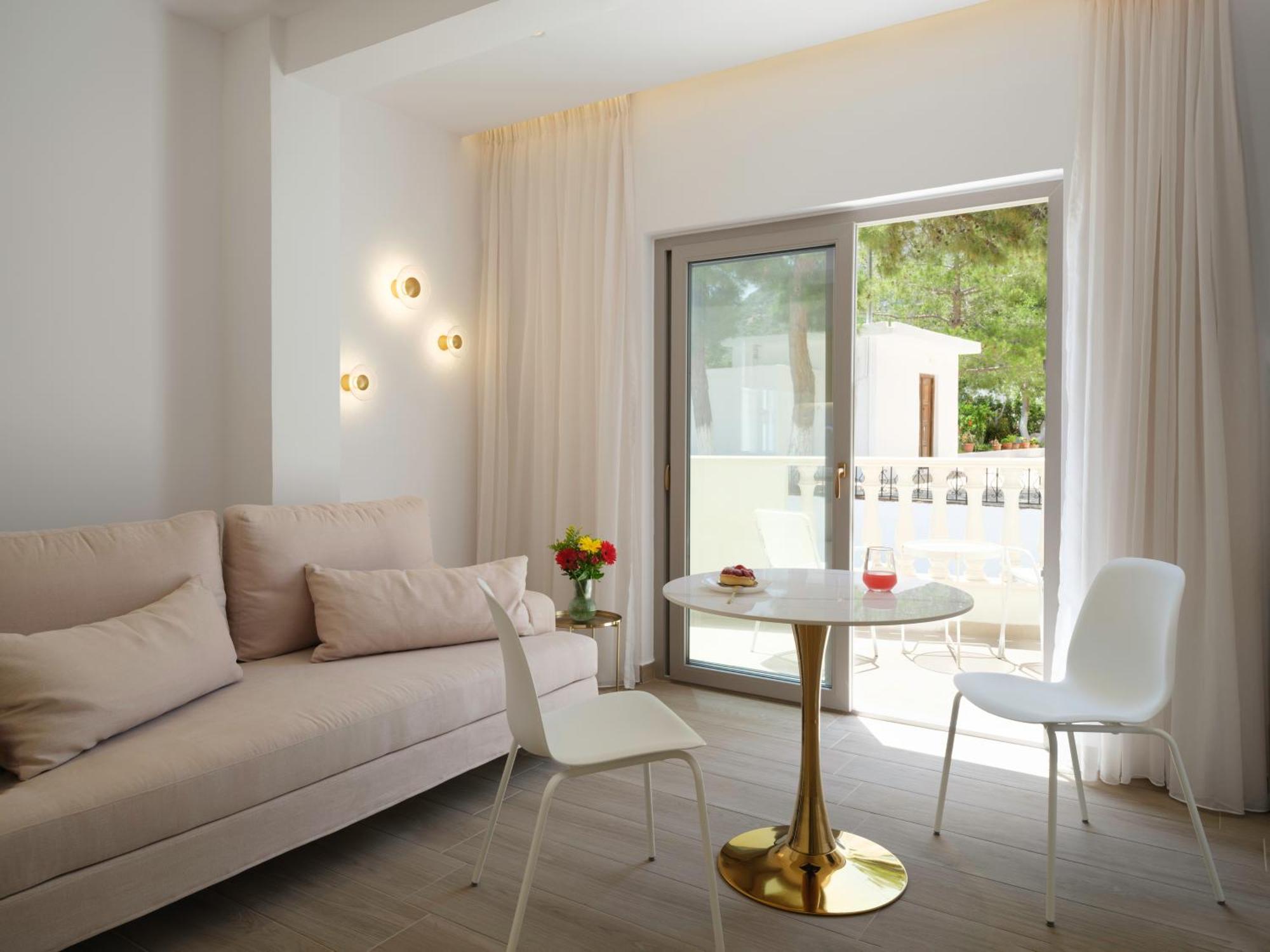 Golden Luxury Suites Bali  Ngoại thất bức ảnh